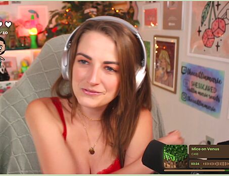 Caitlin marie reacts page leaked private photo uncensored HD quality