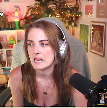 Caitlin marie reacts page leaked private photo uncensored HD quality