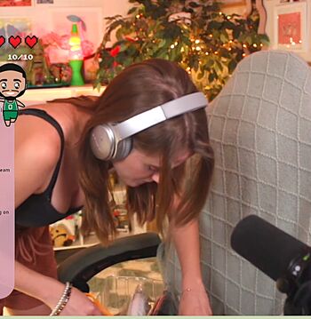 Caitlin marie reacts page leaked private photo uncensored HD quality