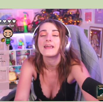 Caitlin marie reacts page leaked private photo uncensored HD quality