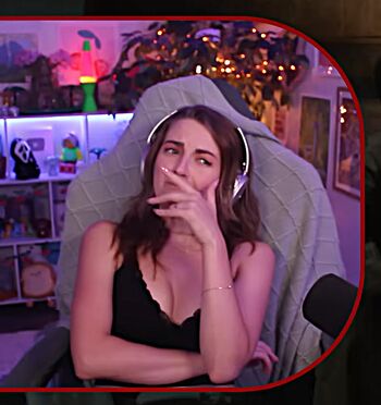 Caitlin marie reacts page leaked private photo uncensored HD quality