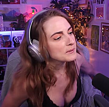 Caitlin marie reacts page leaked private photo uncensored HD quality