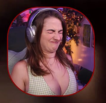 Caitlin marie reacts leaked private photo uncensored HD quality