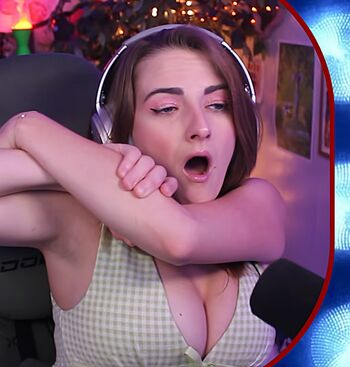 Caitlin marie reacts leaked private photo uncensored HD quality