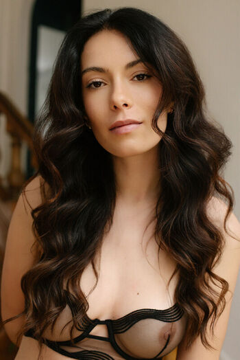Caroline podlewski page leaked private photo uncensored HD quality