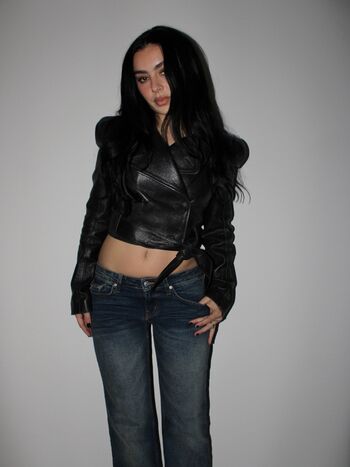 Charli xcx page leaked private photo uncensored HD quality