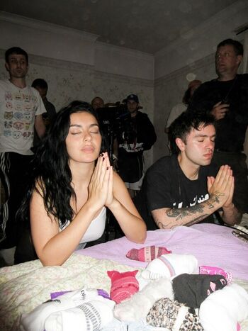 Charli xcx leaked private photo uncensored HD quality