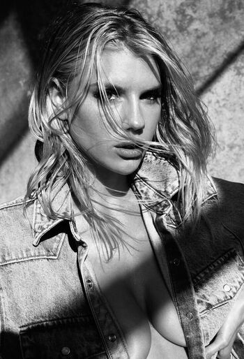 Charlotte mckinney  page leaked private photo uncensored HD quality