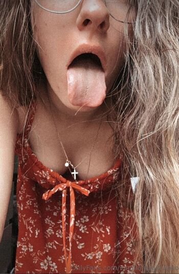 Chelsiesky xoxo leaked private photo uncensored HD quality