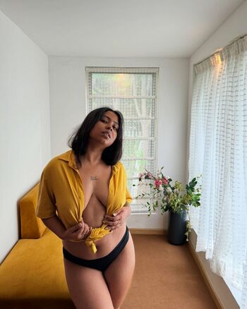 Chirasree sarkar page leaked private photo uncensored HD quality