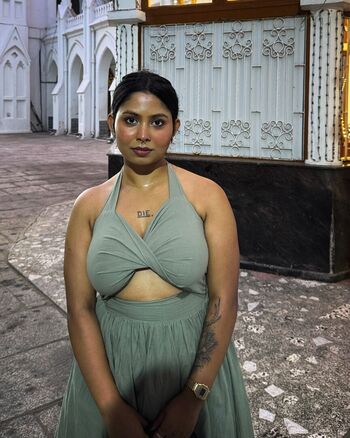 Chirasree sarkar page leaked private photo uncensored HD quality