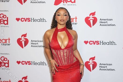 Chloe bailey page leaked private photo uncensored HD quality