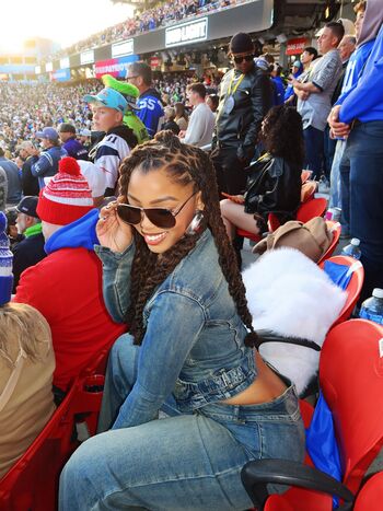 Chloe bailey page leaked private photo uncensored HD quality