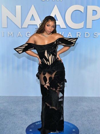 Chloe bailey page leaked private photo uncensored HD quality