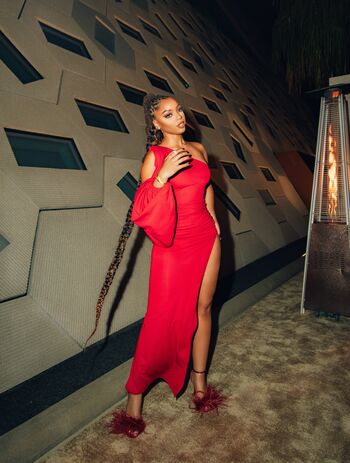 Chloe bailey leaked private photo uncensored HD quality