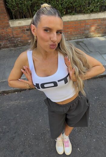 Chloe burrows leaked private photo uncensored HD quality