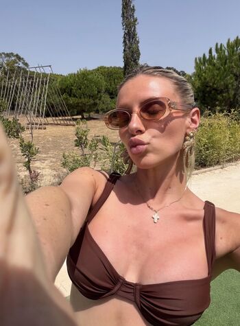 Chloe burrows leaked private photo uncensored HD quality