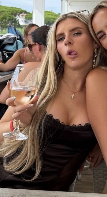 Chloe burrows leaked private photo uncensored HD quality