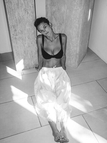 Chloe east page leaked private photo uncensored HD quality