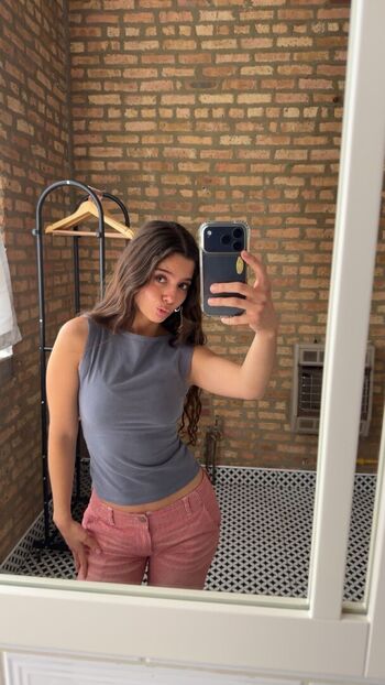 Chloeforero  page leaked private photo uncensored HD quality