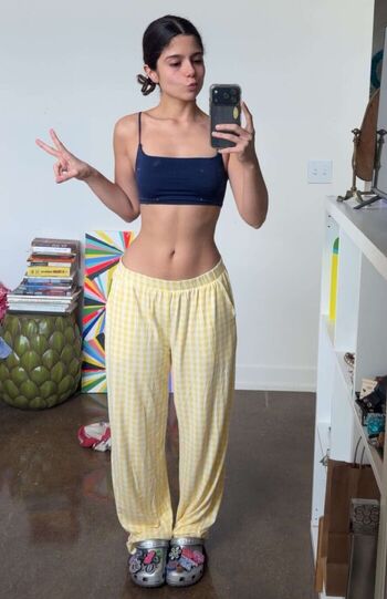 Chloeforero  page leaked private photo uncensored HD quality