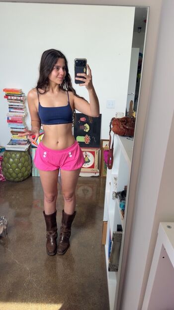 Chloeforero leaked private photo uncensored HD quality