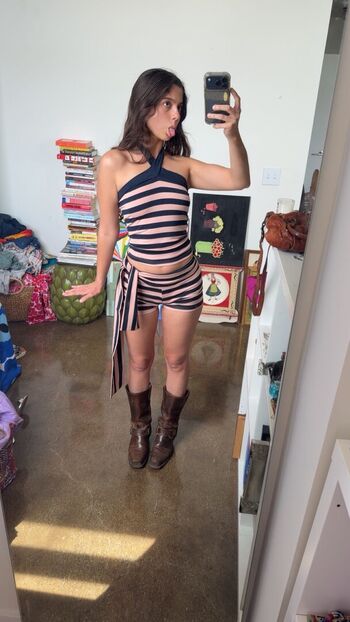 Chloeforero leaked private photo uncensored HD quality