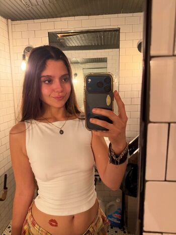Chloeforero leaked private photo uncensored HD quality