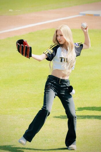 Cho mi yeon page leaked private photo uncensored HD quality