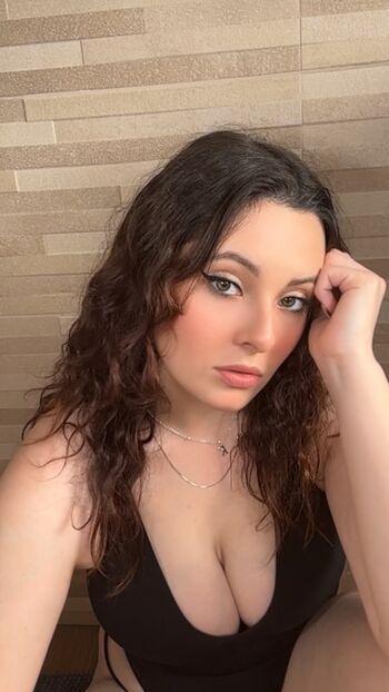 Christina green page leaked private photo uncensored HD quality