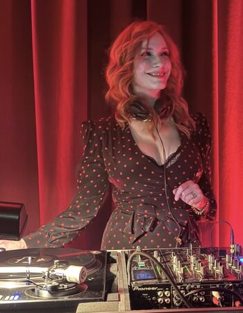 Christina hendricks leaked private photo uncensored HD quality