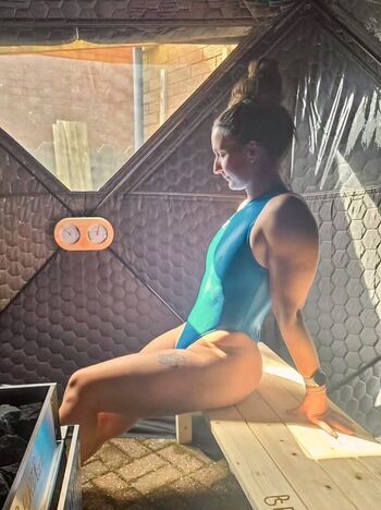 Claireztravels leaked private photo uncensored HD quality