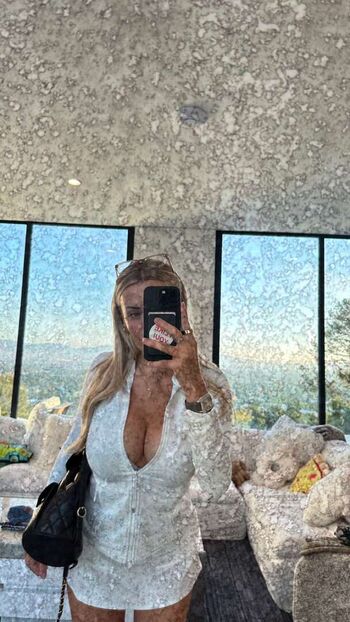 Corinna kopf  page leaked private photo uncensored HD quality