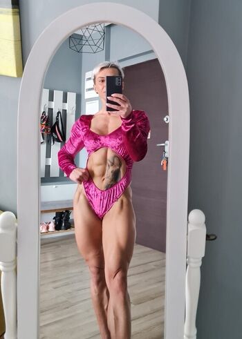 Crazyxbody  page leaked private photo uncensored HD quality