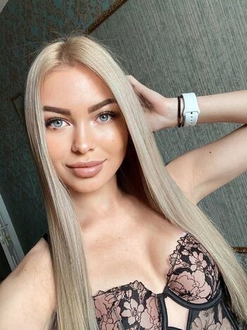 Crystallandysh page leaked private photo uncensored HD quality