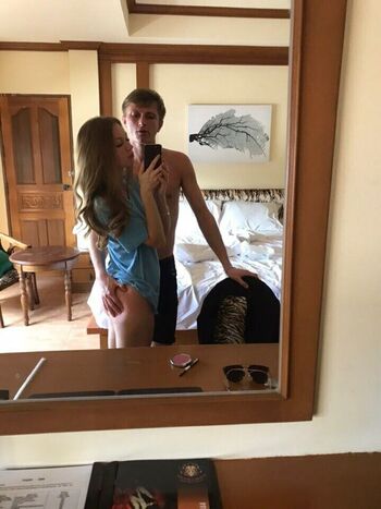 Crystallandysh page leaked private photo uncensored HD quality