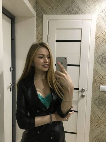 Crystallandysh page leaked private photo uncensored HD quality