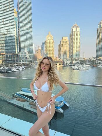 Crystallandysh page leaked private photo uncensored HD quality