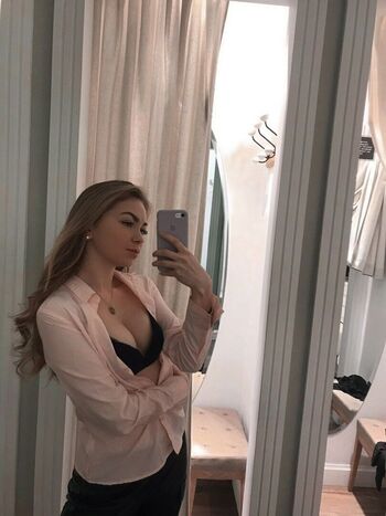 Crystallandysh page leaked private photo uncensored HD quality