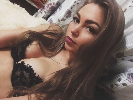 Crystallandysh page leaked private photo uncensored HD quality