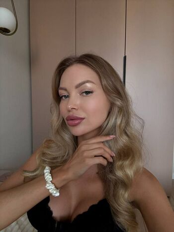 Crystallandysh page leaked private photo uncensored HD quality
