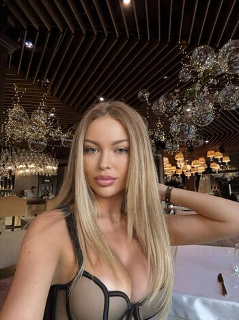 Crystallandysh page leaked private photo uncensored HD quality