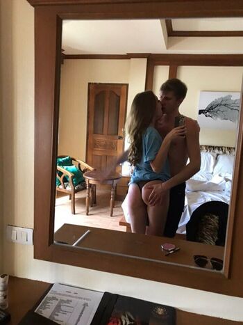 Crystallandysh page leaked private photo uncensored HD quality