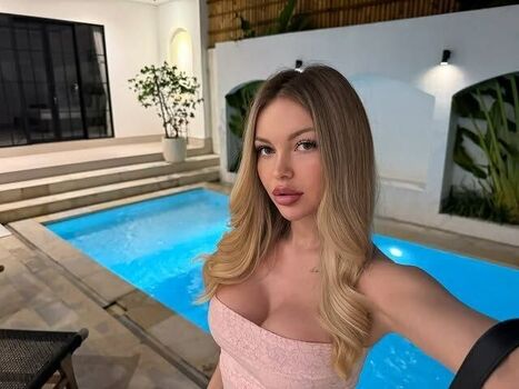 Crystallandysh page leaked private photo uncensored HD quality