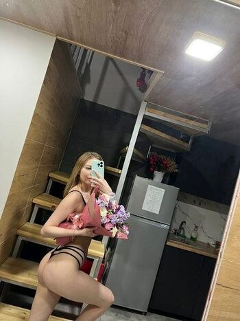 Crystallandysh page leaked private photo uncensored HD quality