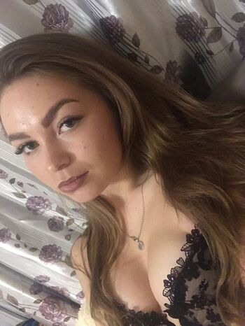 Crystallandysh page leaked private photo uncensored HD quality