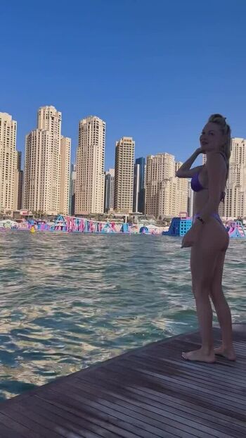 Crystallandysh page leaked private photo uncensored HD quality