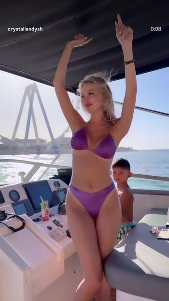 Crystallandysh leaked private photo uncensored HD quality