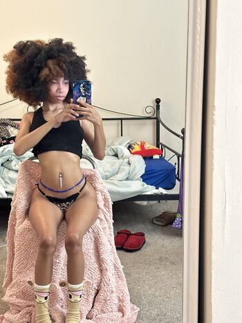 Crystalsnpurge page leaked private photo uncensored HD quality