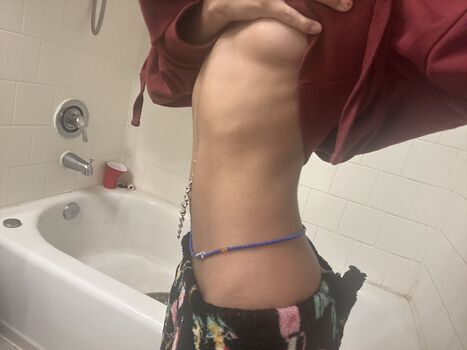 Crystalsnpurge leaked private photo uncensored HD quality